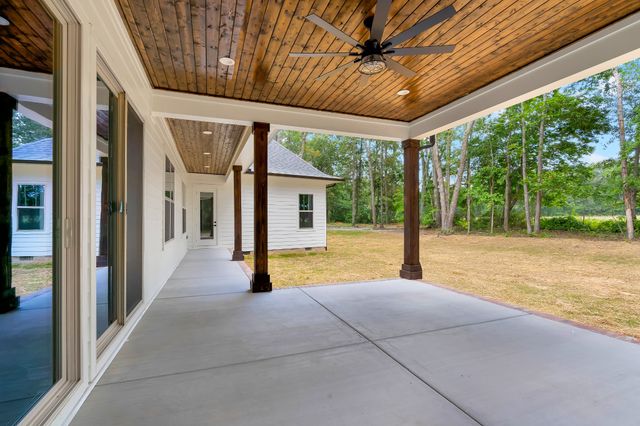 453 Dogwood Ln, Manchester, TN 37355