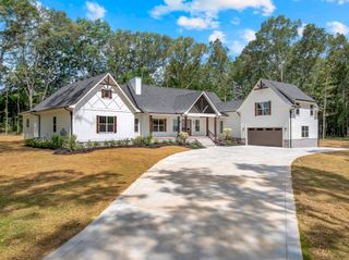 453 Dogwood Ln, Manchester, TN 37355