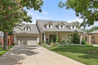 722 N Bailey Avenue, Fort Worth, TX 76107