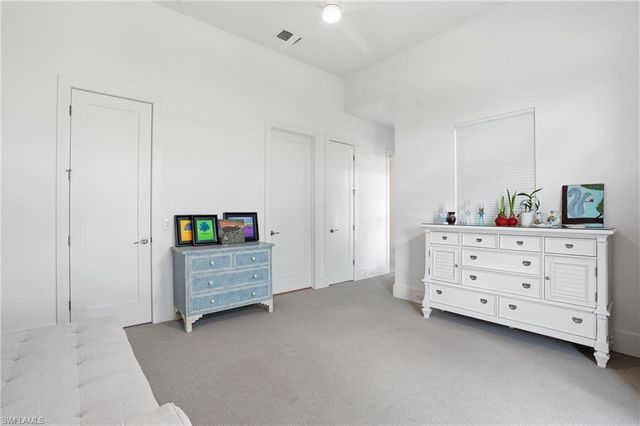 14831 Dockside LN, Naples, FL 34114