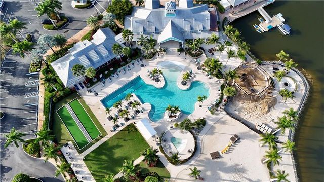 14831 Dockside LN, Naples, FL 34114