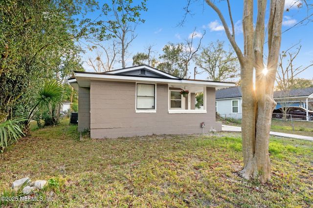 2150 MOREHOUSE Road, Jacksonville, FL 32209