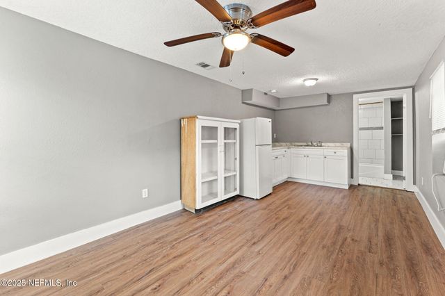 2150 MOREHOUSE Road, Jacksonville, FL 32209