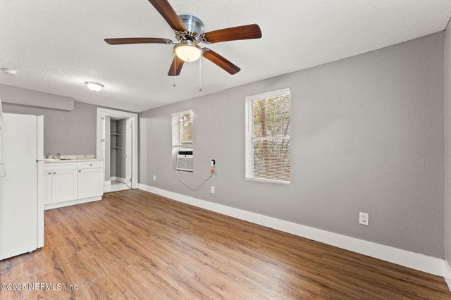 2150 MOREHOUSE Road, Jacksonville, FL 32209