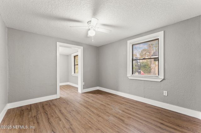 2150 MOREHOUSE Road, Jacksonville, FL 32209