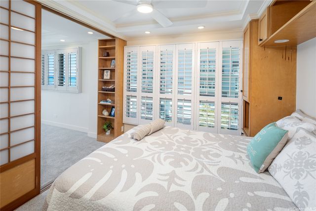 2957 Kalakaua Avenue 418, Honolulu, HI 96815
