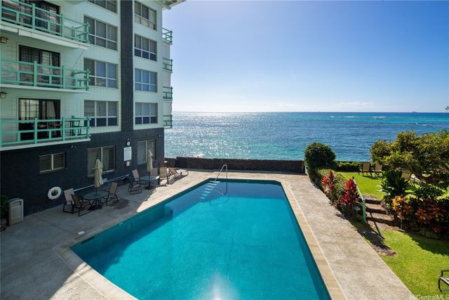 2957 Kalakaua Avenue 418, Honolulu, HI 96815