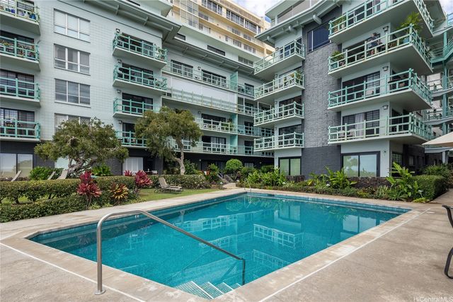 2957 Kalakaua Avenue 418, Honolulu, HI 96815