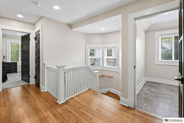 2003 Pinkney Street, Omaha, NE 68110