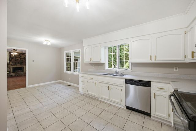 109 Carter Farris Lane, Winchester, TN 37398