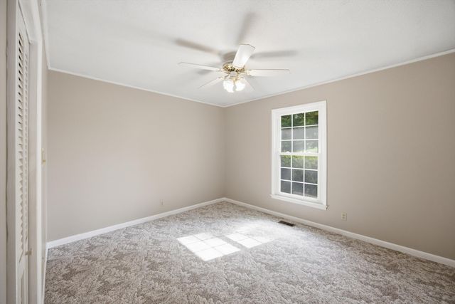 109 Carter Farris Lane, Winchester, TN 37398