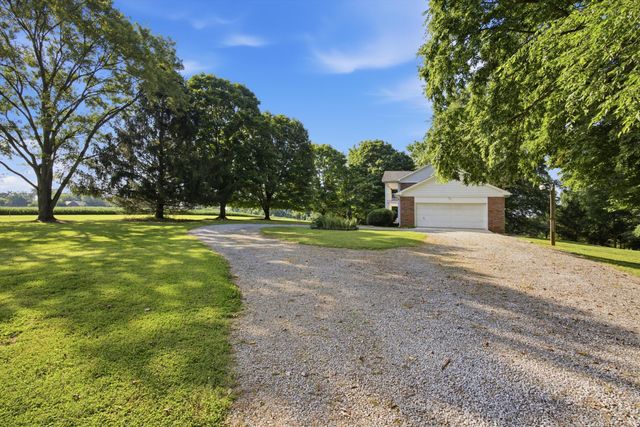 109 Carter Farris Lane, Winchester, TN 37398
