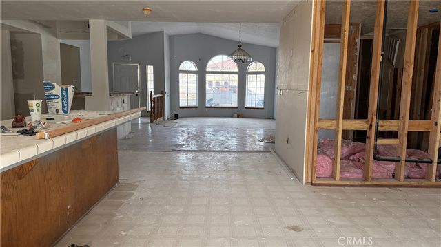 13116 Rincon, Apple Valley, CA 92308