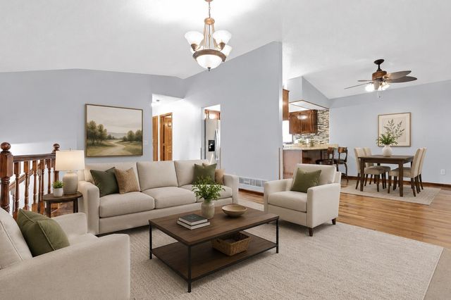 13229 Court Place, Burnsville, MN 55337