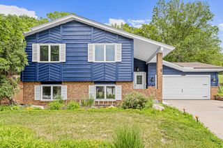 13229 Court Place, Burnsville, MN 55337