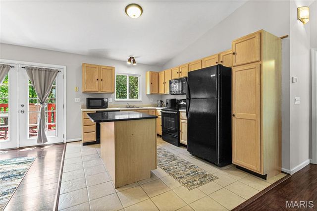 704 Sportsmans Court, Warrenton, MO 63383