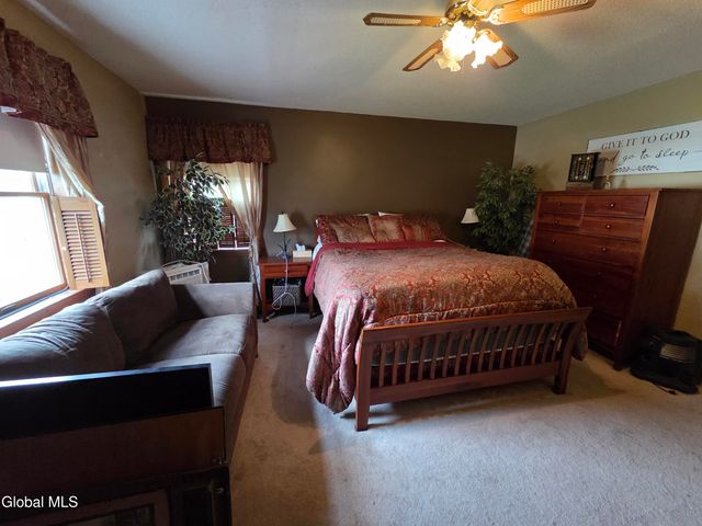 26 Hidden Hills Drive, Queensbury, NY 12804