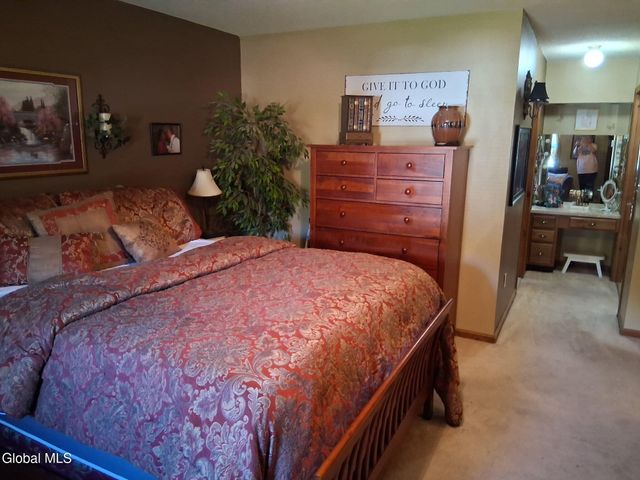 26 Hidden Hills Drive, Queensbury, NY 12804