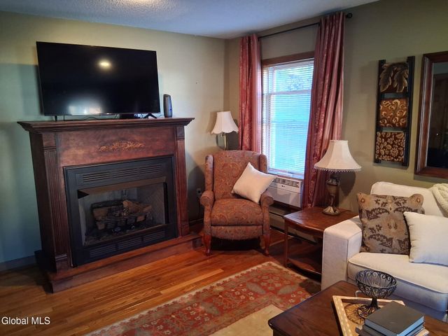 26 Hidden Hills Drive, Queensbury, NY 12804