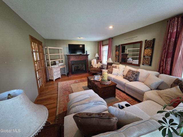 26 Hidden Hills Drive, Queensbury, NY 12804