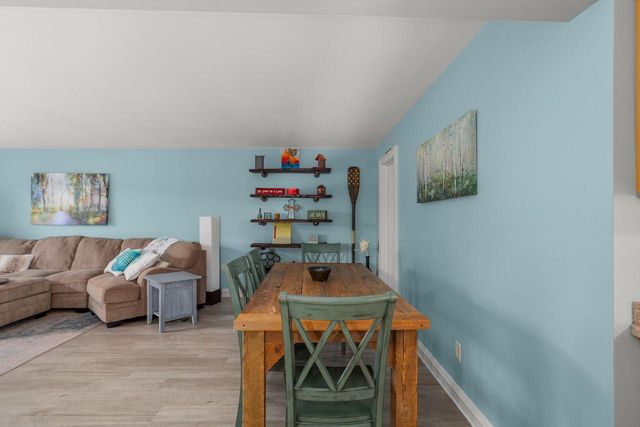 5638 W Peninsula DRIVE, Waterford, WI 53185
