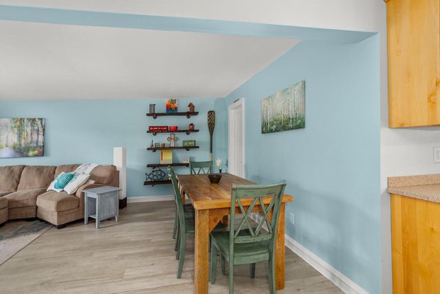 5638 W Peninsula DRIVE, Waterford, WI 53185