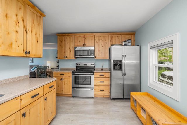5638 W Peninsula DRIVE, Waterford, WI 53185