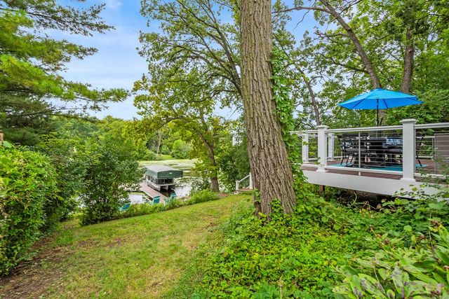 5638 W Peninsula DRIVE, Waterford, WI 53185