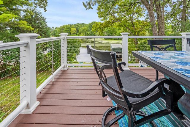5638 W Peninsula DRIVE, Waterford, WI 53185