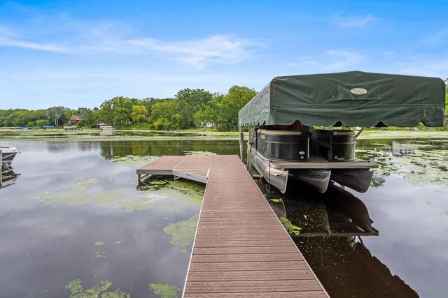 5638 W Peninsula DRIVE, Waterford, WI 53185
