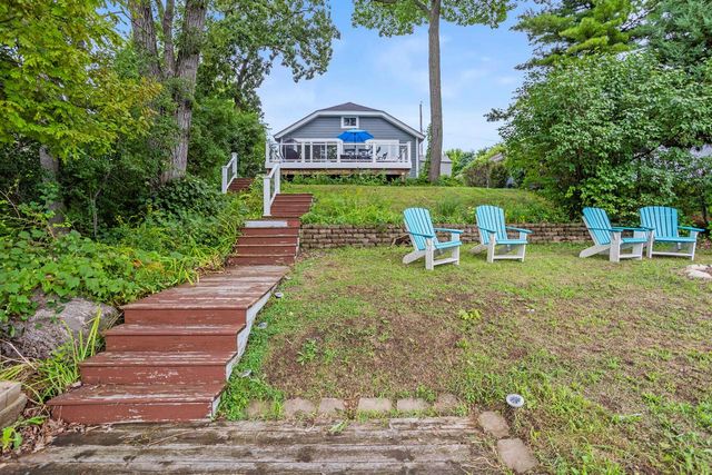 5638 W Peninsula DRIVE, Waterford, WI 53185
