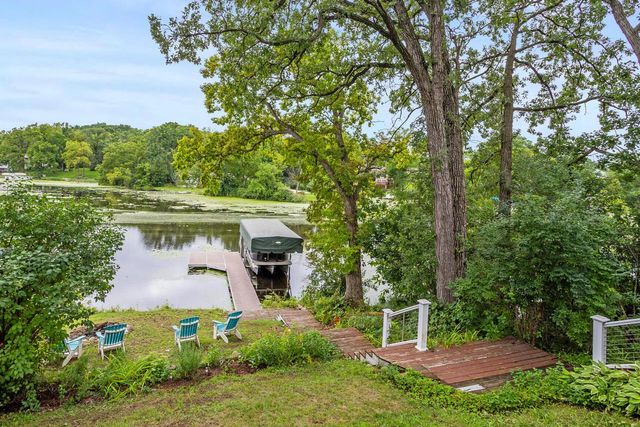 5638 W Peninsula DRIVE, Waterford, WI 53185