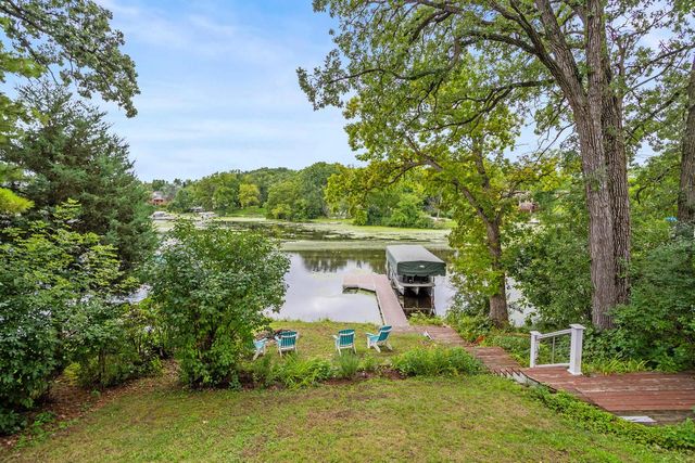 5638 W Peninsula DRIVE, Waterford, WI 53185