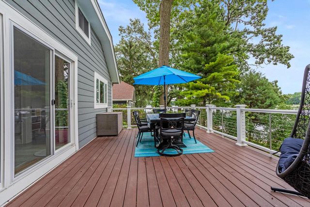 5638 W Peninsula DRIVE, Waterford, WI 53185