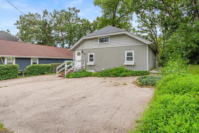5638 W Peninsula DRIVE, Waterford, WI 53185