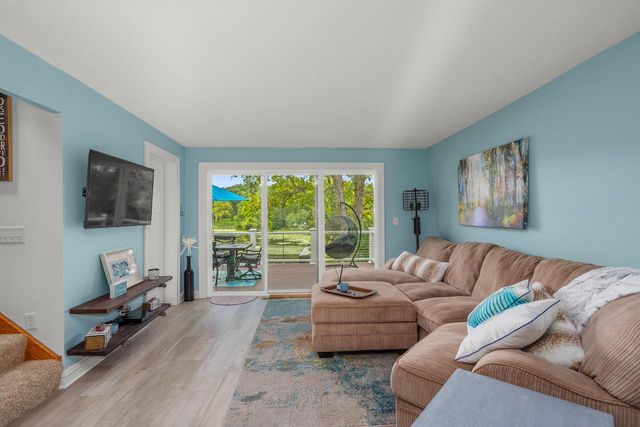 5638 W Peninsula DRIVE, Waterford, WI 53185