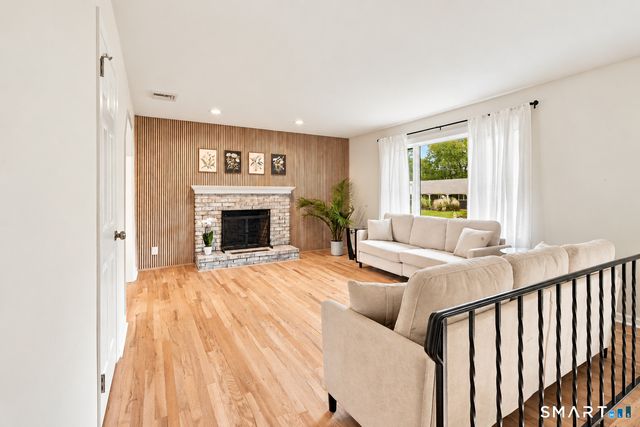 30 Dellwood Drive, Milford, CT 06460