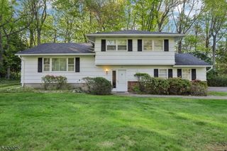 501 Terhune Ter, Wyckoff Twp., NJ 07481