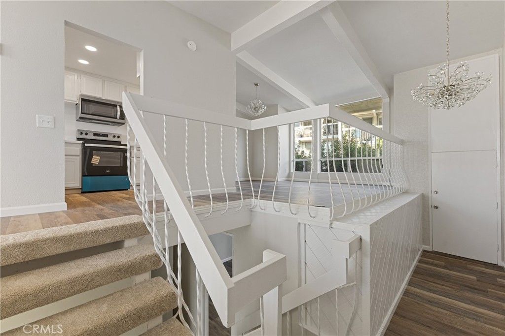 Image 10 of property listing at 2315 Caringa 51, Carlsbad, CA 92009