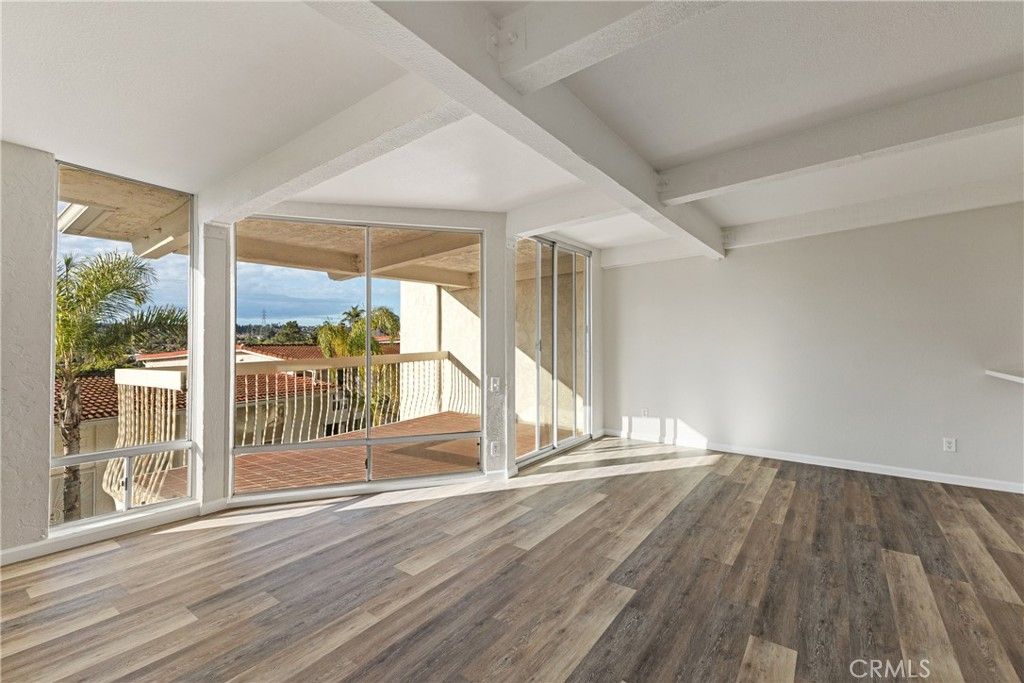 Image 17 of property listing at 2315 Caringa 51, Carlsbad, CA 92009