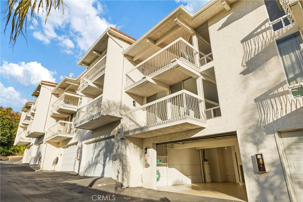 Image 33 of property listing at 2315 Caringa 51, Carlsbad, CA 92009