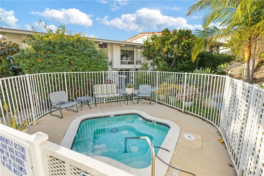 Image 35 of property listing at 2315 Caringa 51, Carlsbad, CA 92009