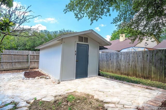 21131 Carmel Hill, San Antonio, TX 78259
