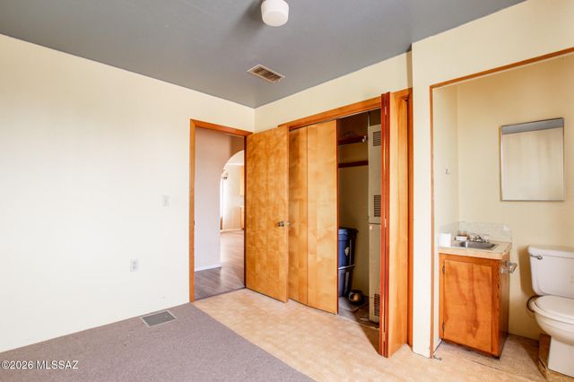 12280 W Daviti Lane, Tucson, AZ 85736