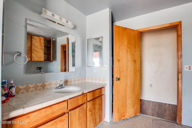 12280 W Daviti Lane, Tucson, AZ 85736