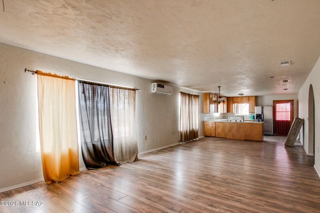 12280 W Daviti Lane, Tucson, AZ 85736