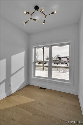 3849 Mapleton Road, Wheatfield, NY 14120