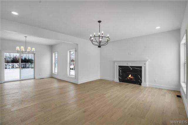 3849 Mapleton Road, Wheatfield, NY 14120