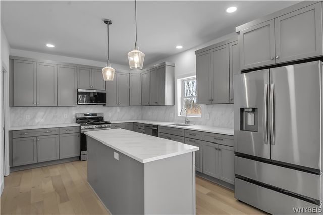 3849 Mapleton Road, Wheatfield, NY 14120