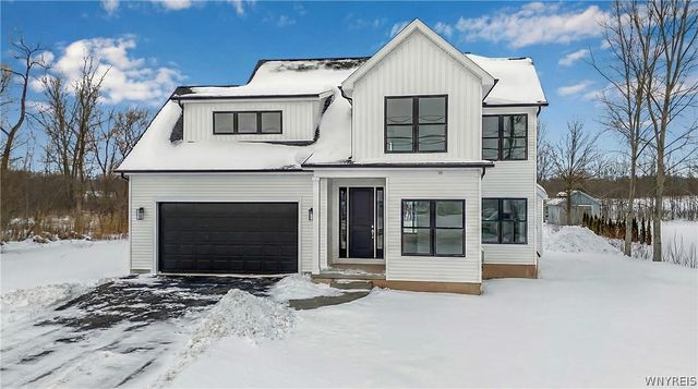 3849 Mapleton Road, Wheatfield, NY 14120